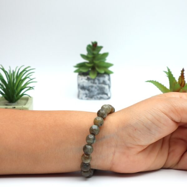 LABRADORITE BRACELET